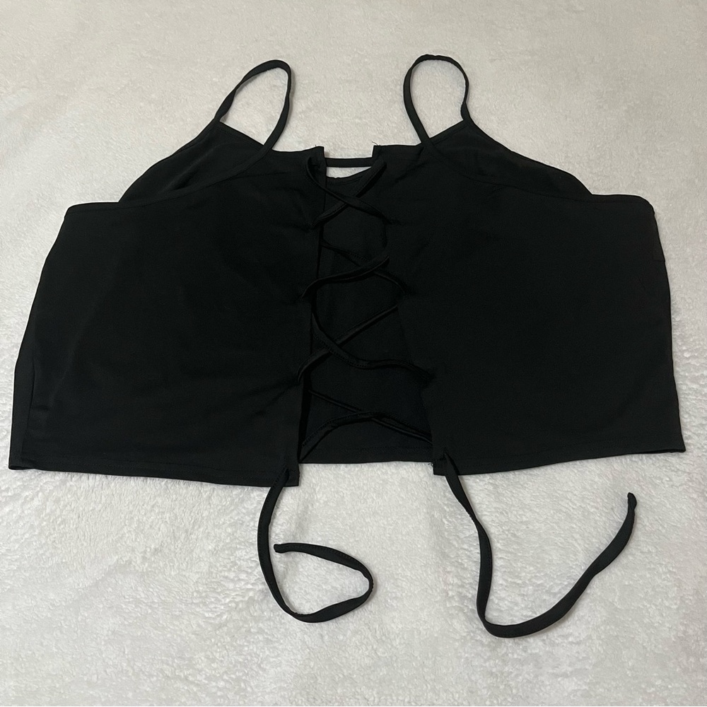 Black Lace Up Back Stretchy Cropped Cami NWOT